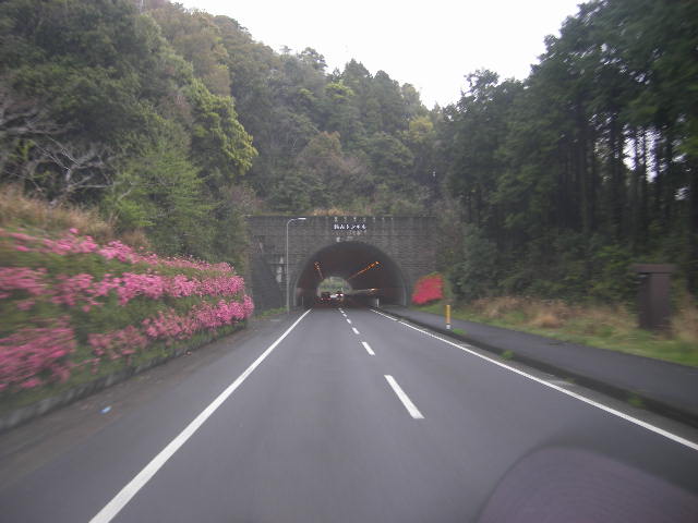 tunnels-to-kitaura-nobeoka-8.jpg